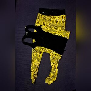 * NWOT* Bebe Sports 2-PC Black/Tiger Print Ruched Tank Top & Leggings - Small.